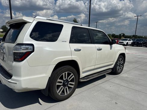 Used 2022 Toyota 4Runner Limited AWD/4WD image 4