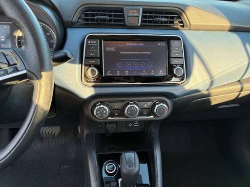 Used 2025 Nissan Versa SV image 17