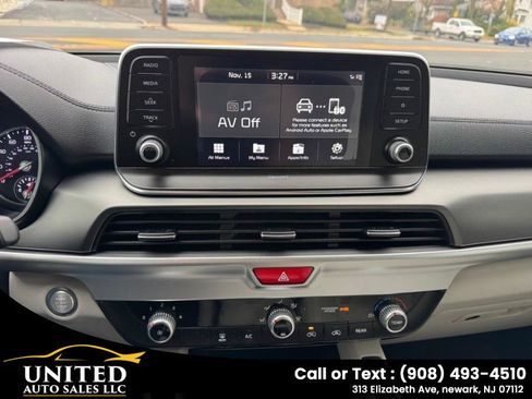 Used 2020 Kia Telluride S w/ S 8 Passenger Seating Package image 11