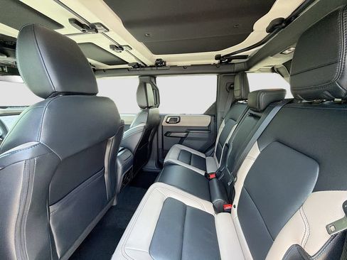 Used 2024 Ford Bronco Wildtrak AWD/4WD image 23