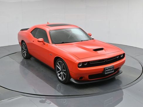 Used 2023 Dodge Challenger R/T image 36