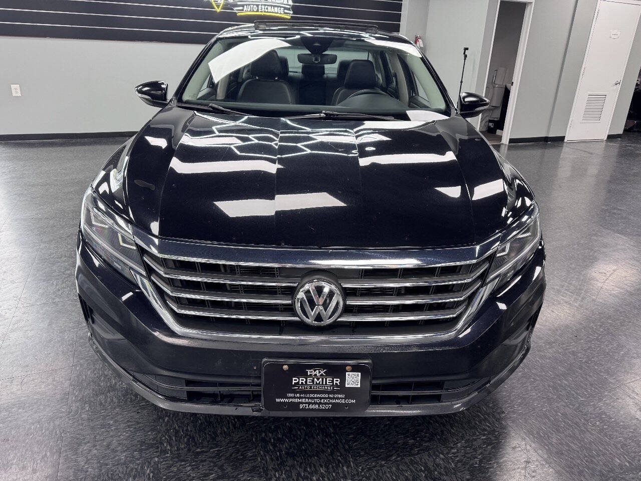 Used 2021 Volkswagen Passat 2.0T SE FWD image 5
