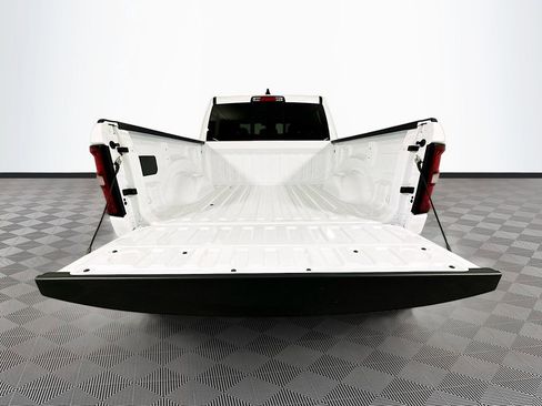 New 2026 RAM 1500 4x4 Crew Cab image 21