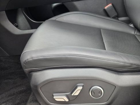 Used 2025 Hyundai Santa Fe SEL image 24