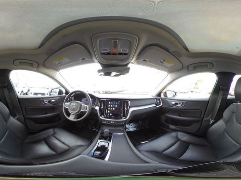 Used 2024 Volvo S60 B5 Core image 43