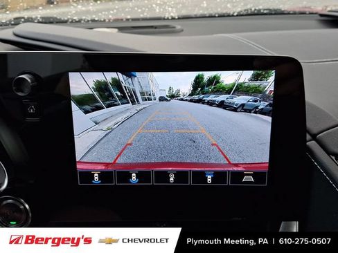 Used 2022 Chevrolet Corvette Stingray Preferred Conv w/ Z51 Performance Package RWD image 17