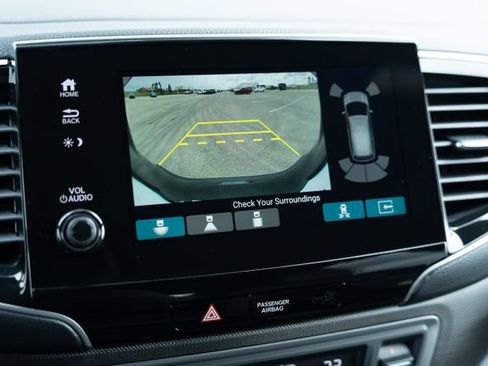 Used 2024 Honda Passport TrailSport image 29