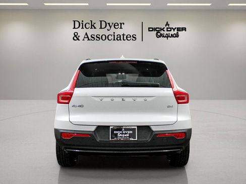 New 2026 Volvo XC40 B4 Plus w/ Protection Package Premier FWD image 3
