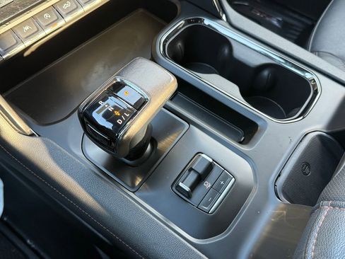 Used 2022 GMC Sierra 1500 AT4 w/ AT4 Preferred Package image 24