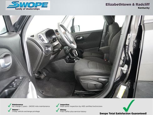 Used 2018 Jeep Renegade Latitude image 12