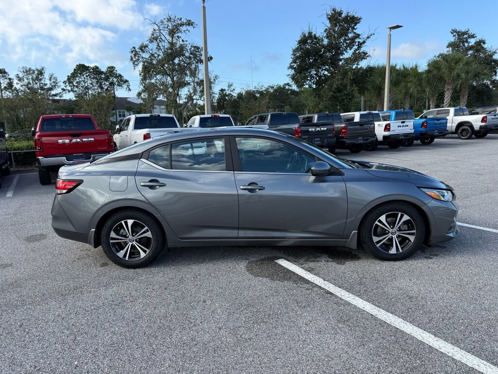 Used 2020 Nissan Sentra SV FWD image 2