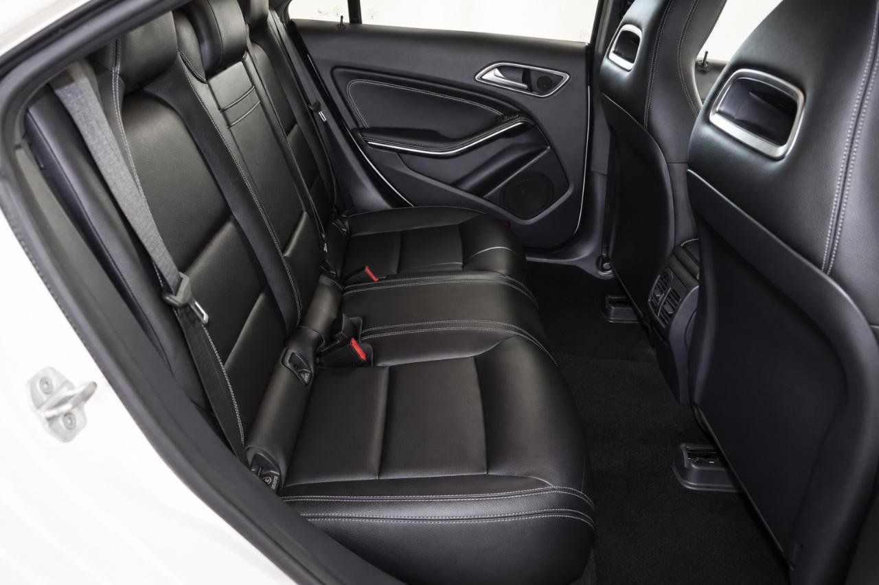 Used 2018 Mercedes-Benz CLA 250 4MATIC image 27