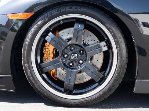 Used 2013 Nissan GT-R Black Edition AWD/4WD image 53