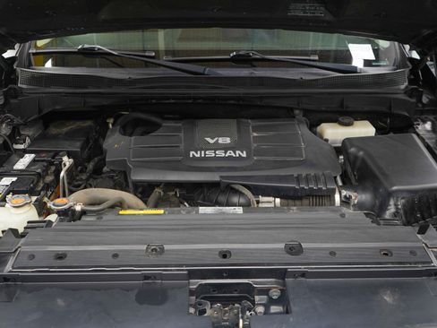 Used 2017 Nissan Titan SV AWD/4WD image 30