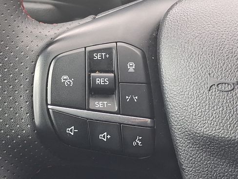 Certified 2024 Ford Escape ST-Line w/ Tech Pack #1 AWD/4WD image 23