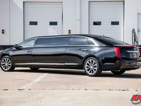 Used 2014 Cadillac XTS FWD image 4