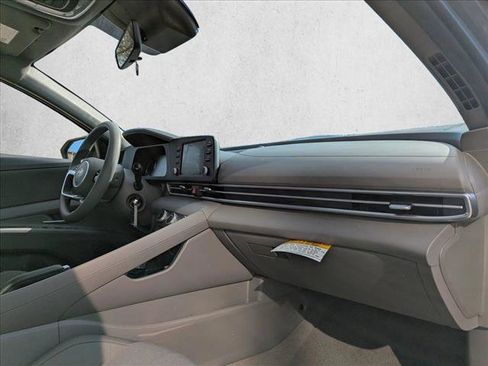 New 2026 Hyundai Elantra SE image 22