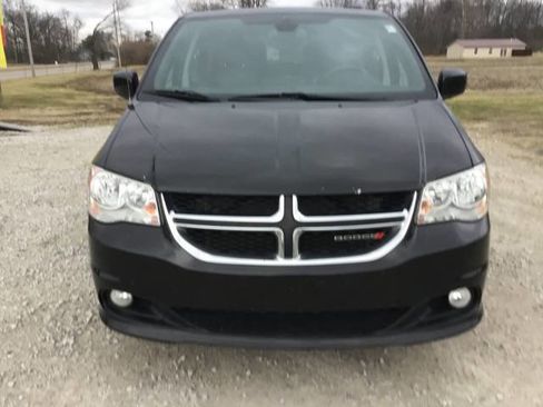 Used 2018 Dodge Grand Caravan SXT image 8