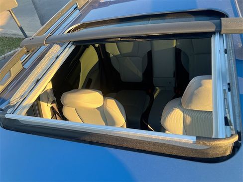 Used 2024 Subaru Forester Premium image 21