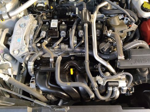 Used 2021 Nissan Sentra SV FWD image 30