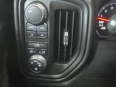 Used 2024 Chevrolet Silverado 1500 W/T w/ Z71 Off-Road Package image 23