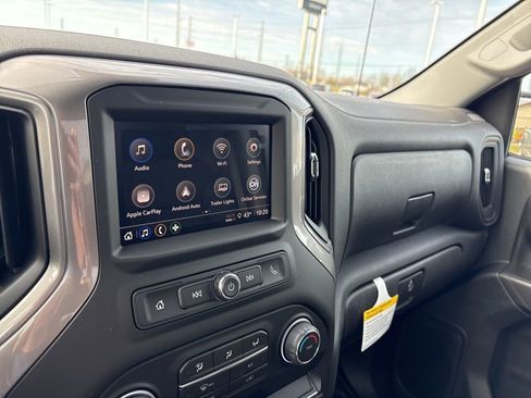 New 2026 Chevrolet Silverado 1500 W/T AWD/4WD image 18