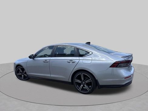 Used 2023 Honda Accord Sport image 7