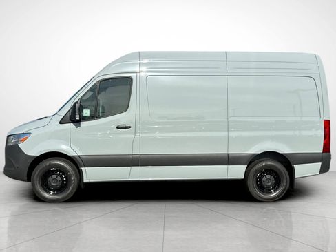 New 2025 Mercedes-Benz Sprinter 2500 image 25