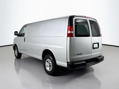 Used 2023 Chevrolet Express 2500 w/ Driver Convenience Package RWD image 7