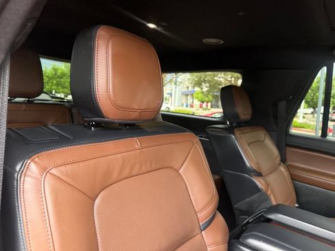Certified 2024 Lincoln Navigator L Reserve AWD/4WD image 27