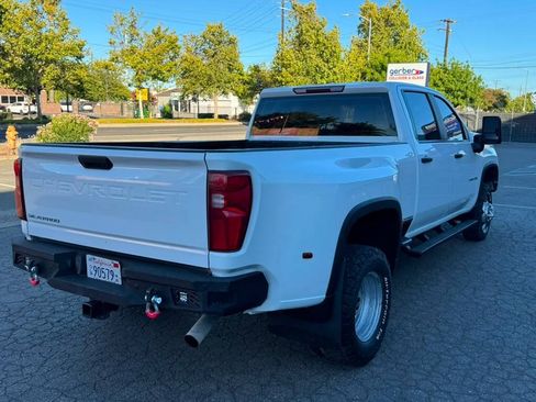 Used 2022 Chevrolet Silverado 3500 W/T AWD/4WD image 6