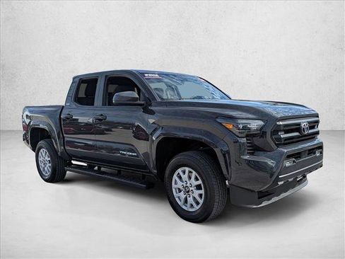 Certified 2024 Toyota Tacoma SR5 image 3