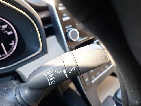 Used 2022 Toyota Avalon XLE image 23