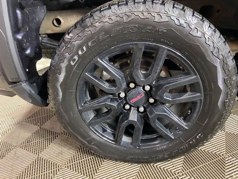 Used 2024 GMC Sierra 1500 Elevation image 29