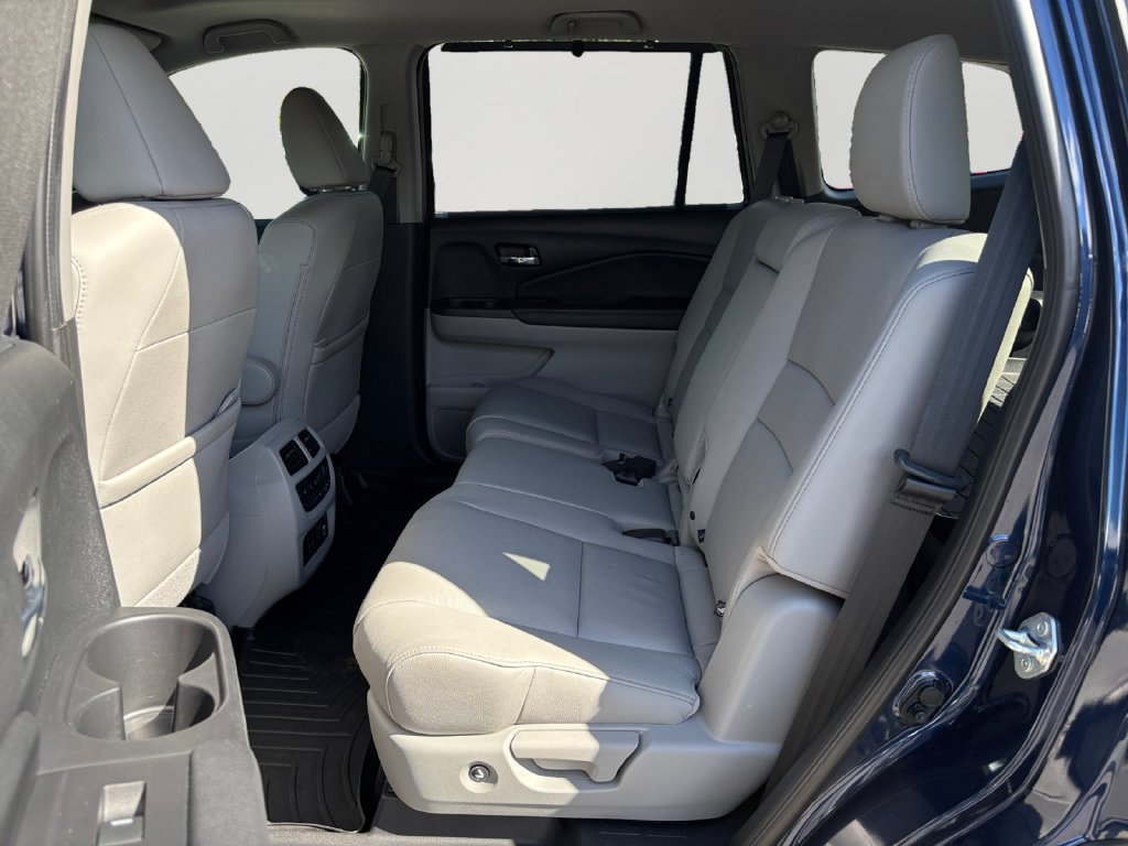 Used 2022 Honda Pilot Touring image 15