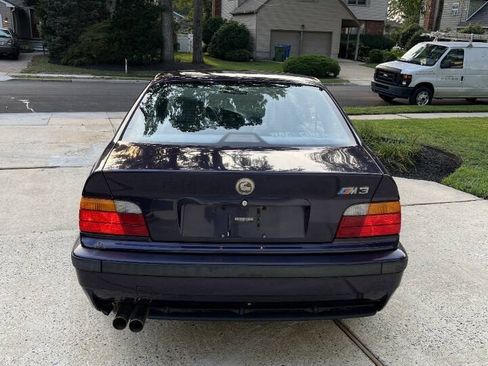 Used 1997 BMW M3 Coupe RWD image 4