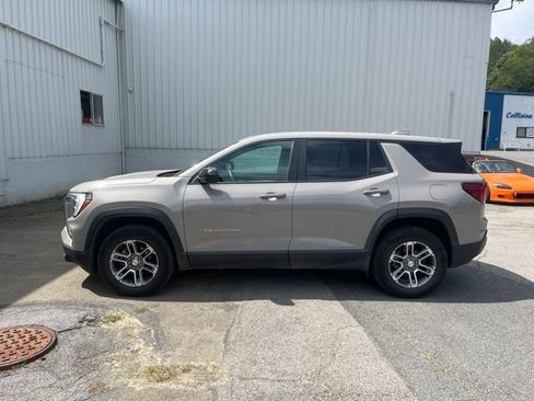 Used 2026 GMC Terrain Elevation AWD/4WD image 9