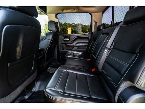 Used 2015 GMC Sierra 2500 Denali w/ Duramax Plus Package image 26