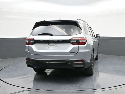 New 2026 Honda Pilot Sport image 10