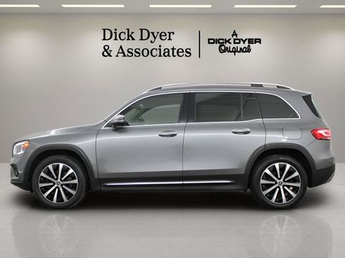 Used 2023 Mercedes-Benz GLB 250 image 6