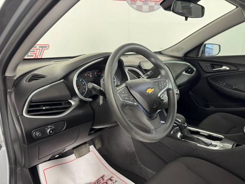 Used 2024 Chevrolet Malibu LT FWD image 10