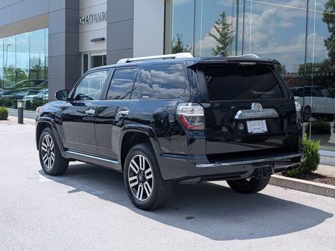 Used 2022 Toyota 4Runner Limited AWD/4WD image 3