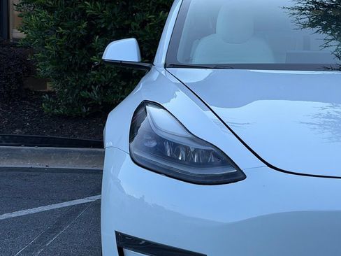 Used 2021 Tesla Model 3 Standard Range Plus RWD image 4