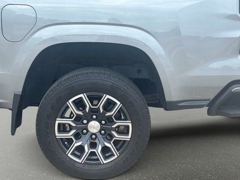 Used 2023 Chevrolet Colorado LT w/ LT Convenience Package RWD image 10
