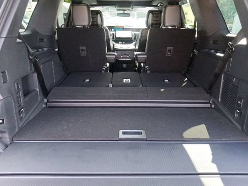 New 2026 Ford Expedition Platinum w/ Stealth Performance Package AWD/4WD image 31