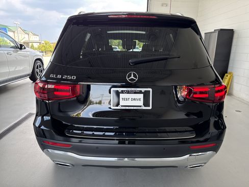New 2026 Mercedes-Benz GLB 250 image 10