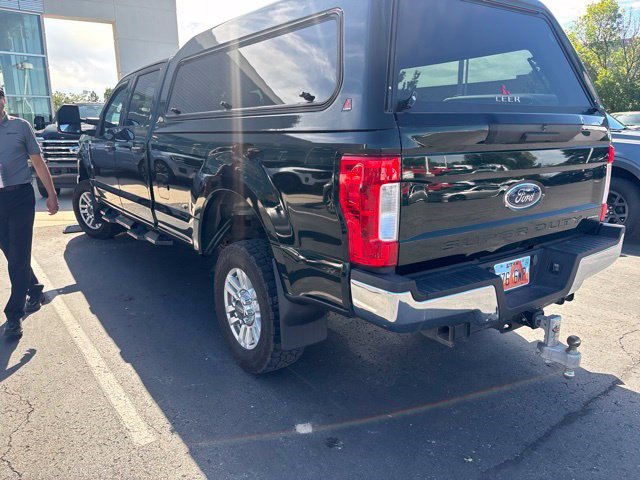 Used 2019 Ford F350 XLT AWD/4WD image 2