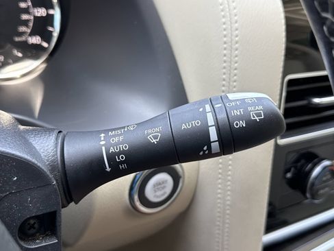Used 2022 INFINITI QX80 Luxe w/ Cargo Package AWD/4WD image 26