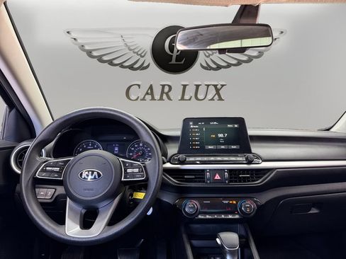 Used 2019 Kia Forte LXS FWD image 10