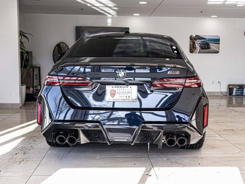 Used 2025 BMW M5 w/ Carbon Package image 13